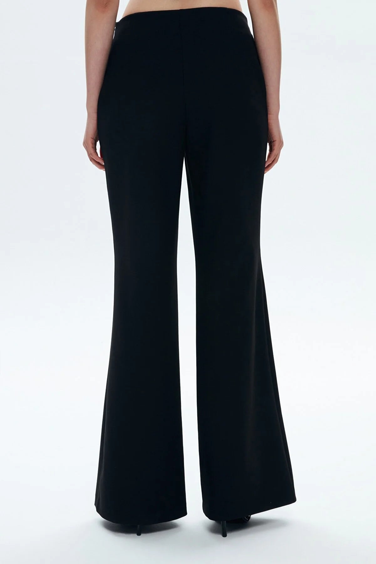 Doma Embroidery Bottom