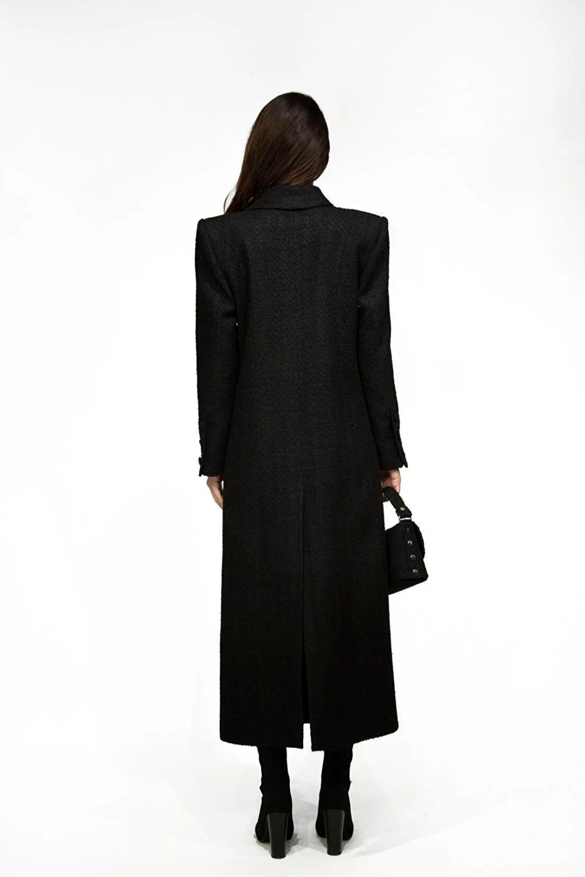 Gisele Coat 02