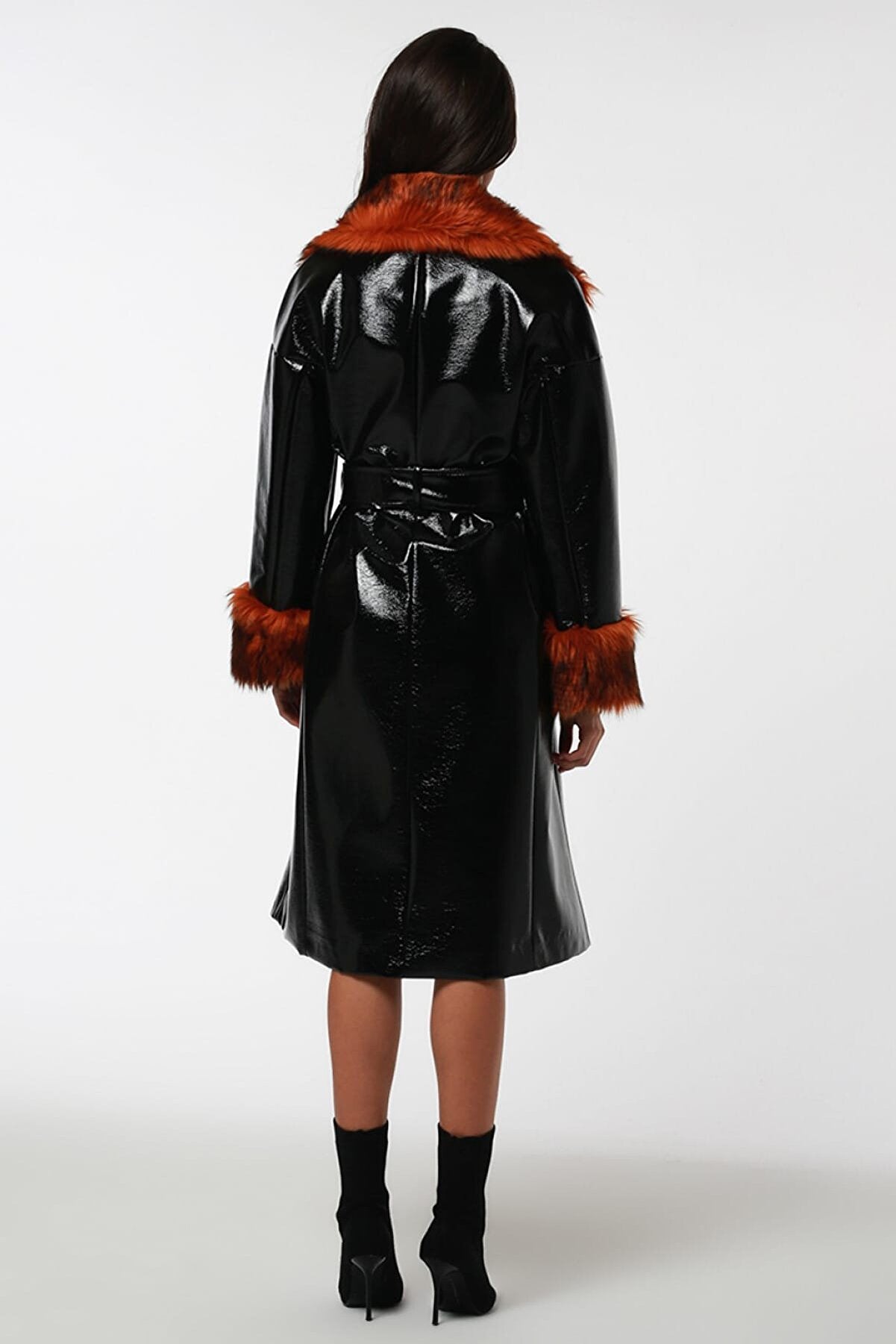 Damedot Coat | Wearhause