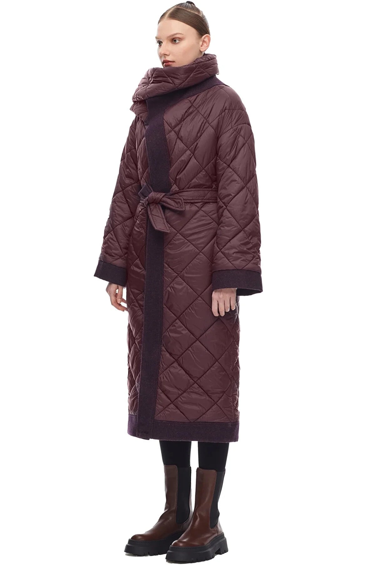 Moeva Coat 01