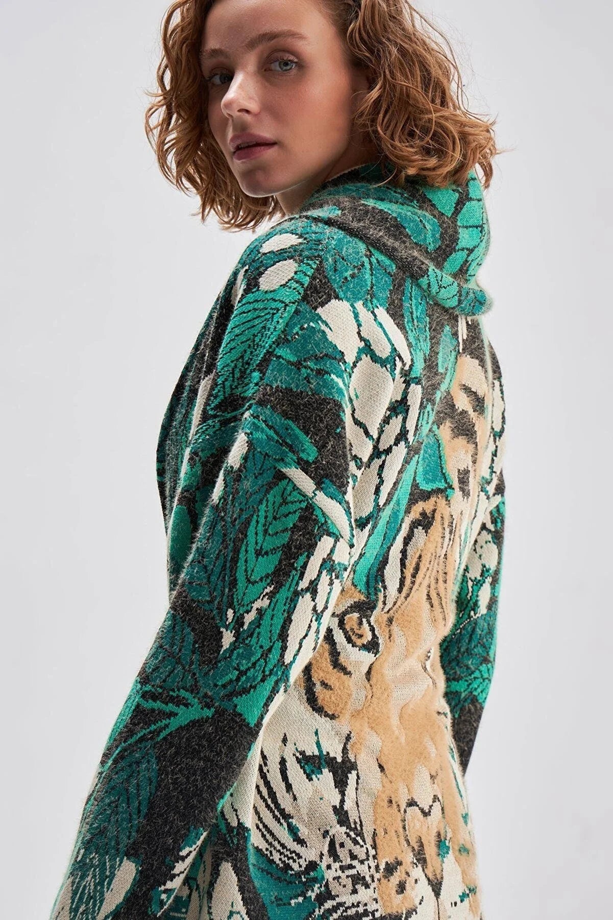 Jungle x Cardigan | Wearhause