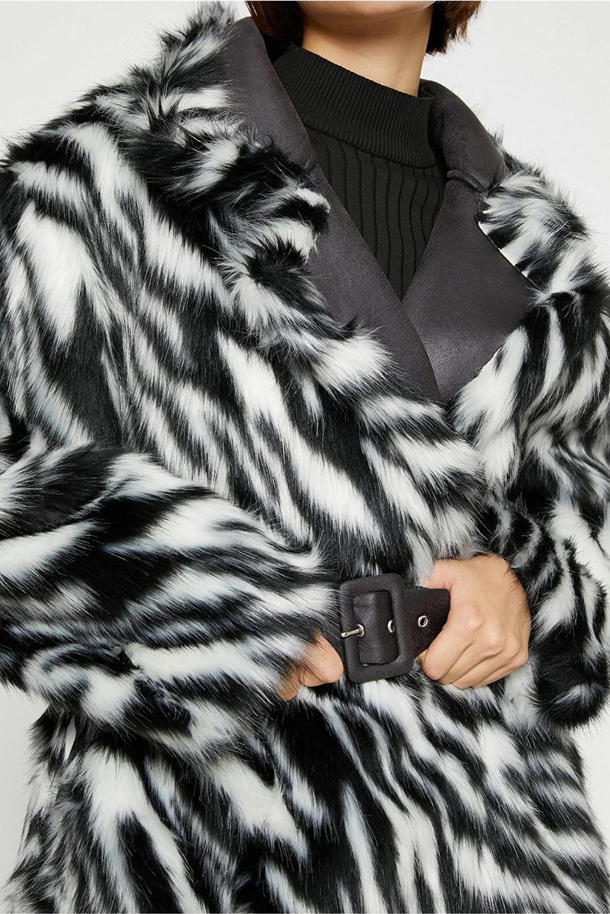 Vanessa Coat | Wearhause